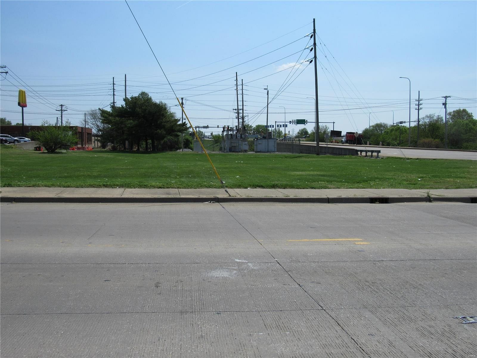 0.63 Acres of Commercial Land for Sale in Alton, Illinois
