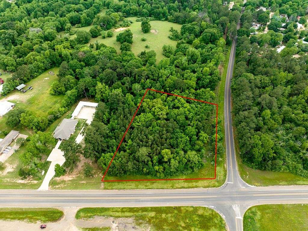 2.7 Acres of Commercial Land for Sale in Crockett, Texas