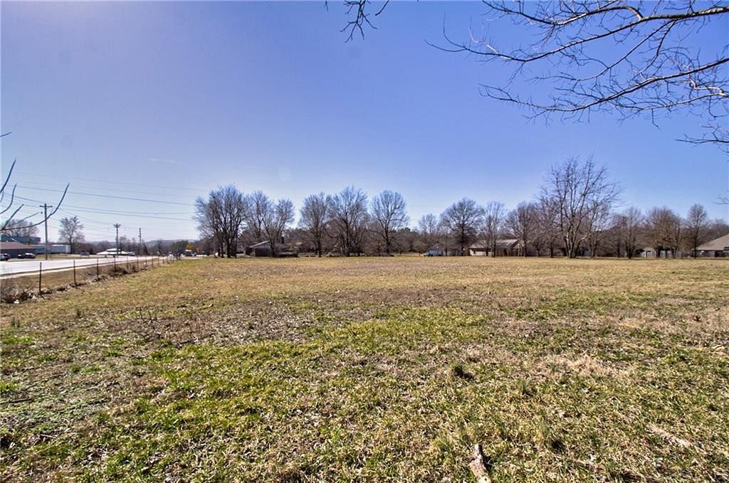 3.1 Acres of Commercial Land for Sale in Springdale, Arkansas