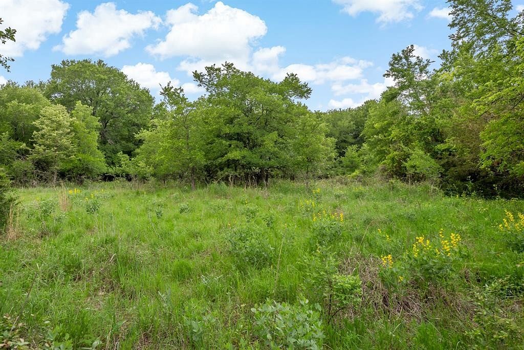 15.6 Acres of Land for Sale in Royse City, Texas