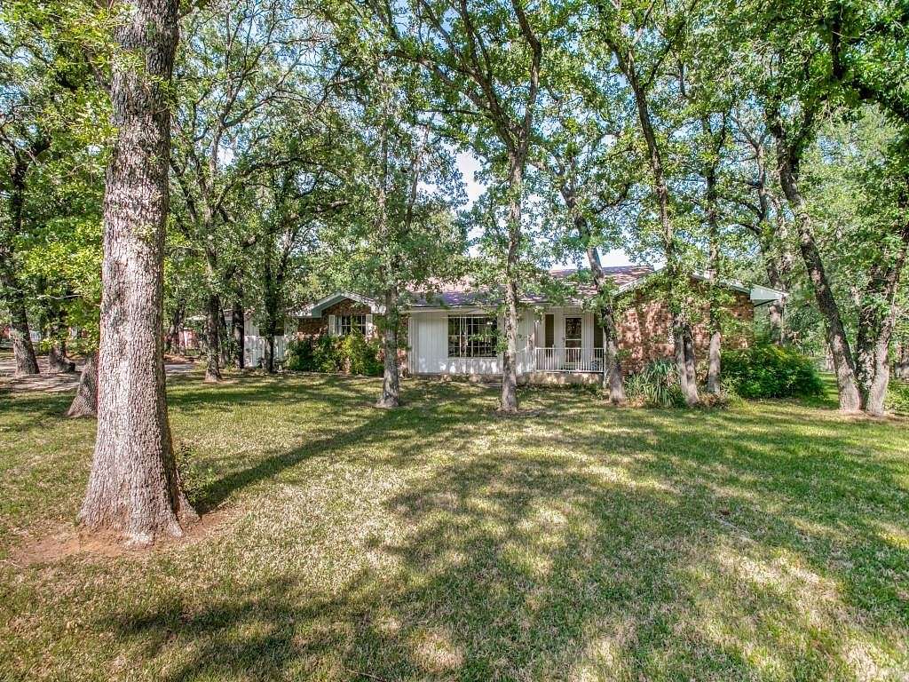 4.5 Acres of Residential Land with Home for Sale in Azle, Texas