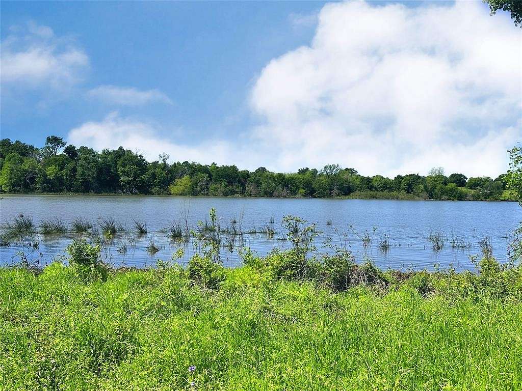 1.1 Acres of Residential Land for Sale in Streetman, Texas