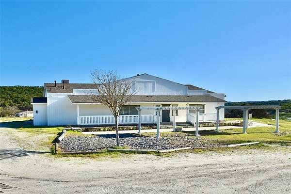 20 Acres of Improved Land for Sale in Bradley, California