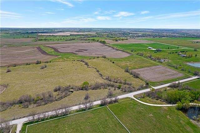 192 Acres of Land for Sale in Spring Hill, Kansas