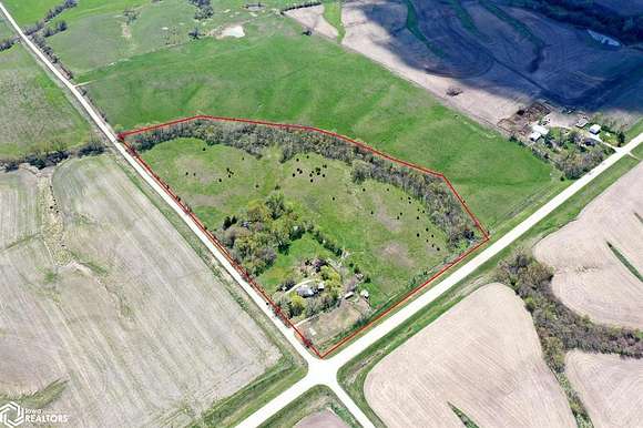 23 Acres of Land with Home for Sale in Clio, Iowa