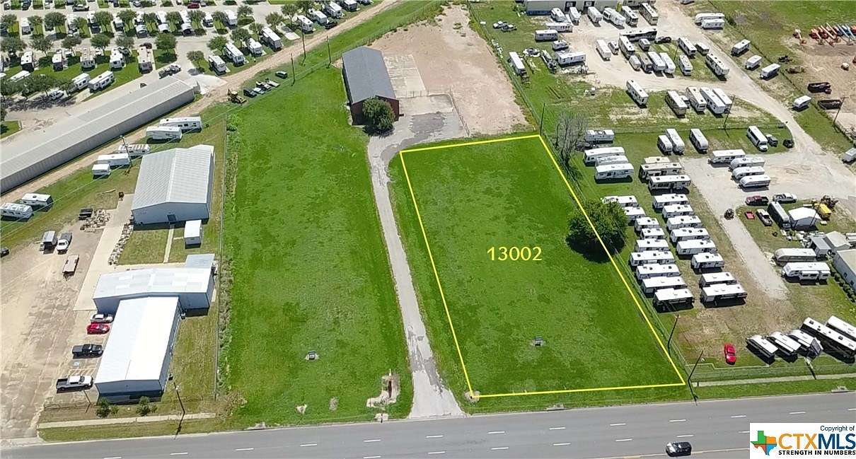 1.034 Acres of Commercial Land for Sale in Victoria, Texas