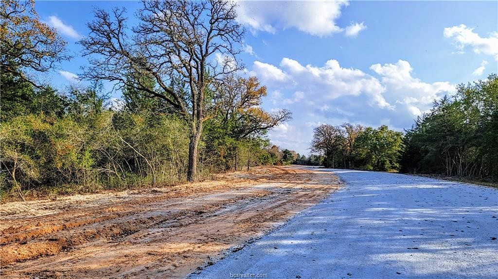 5.4 Acres of Residential Land for Sale in Franklin, Texas