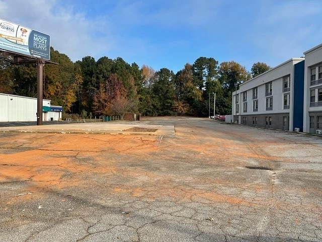 0.91 Acres of Commercial Land for Sale in Greenwood, South Carolina
