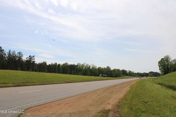8.6 Acres of Residential Land for Sale in Walnut, Mississippi
