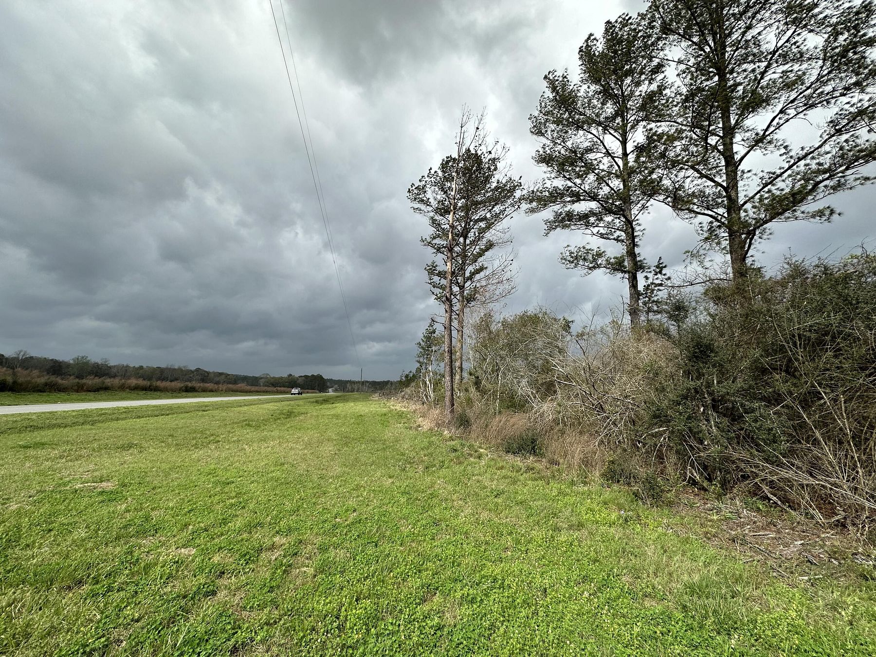 12.3 Acres of Recreational Land for Sale in DeFuniak Springs, Florida