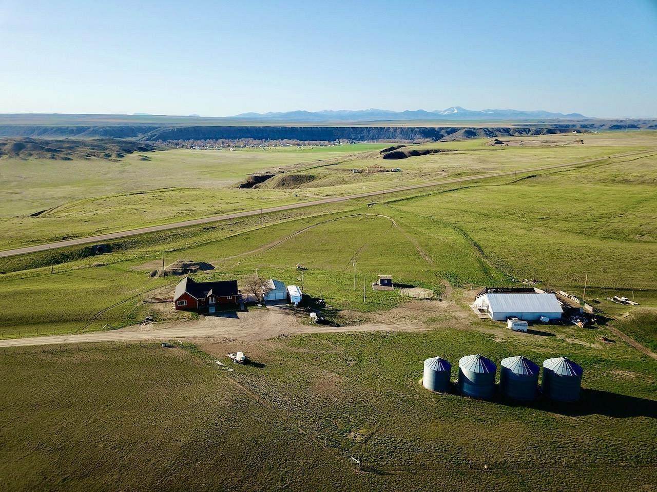 38.4 Acres of Land with Home for Sale in Fort Benton, Montana
