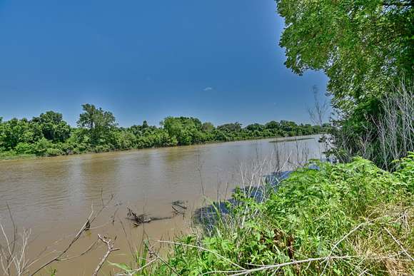 139 Acres of Land with Home for Sale in La Grange, Texas