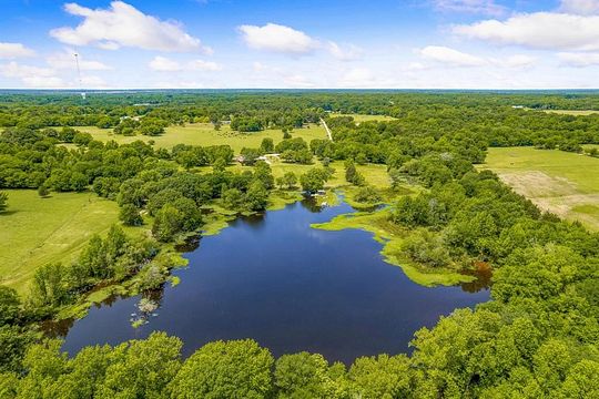 241 Acres of Land with Home for Sale in Mount Pleasant, Texas