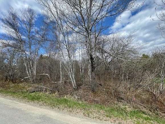 0.75 Acres of Residential Land for Sale in Baileyville Town, Maine