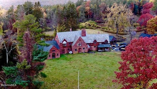 330 Acres of Land with Home for Sale in New Marlborough, Massachusetts