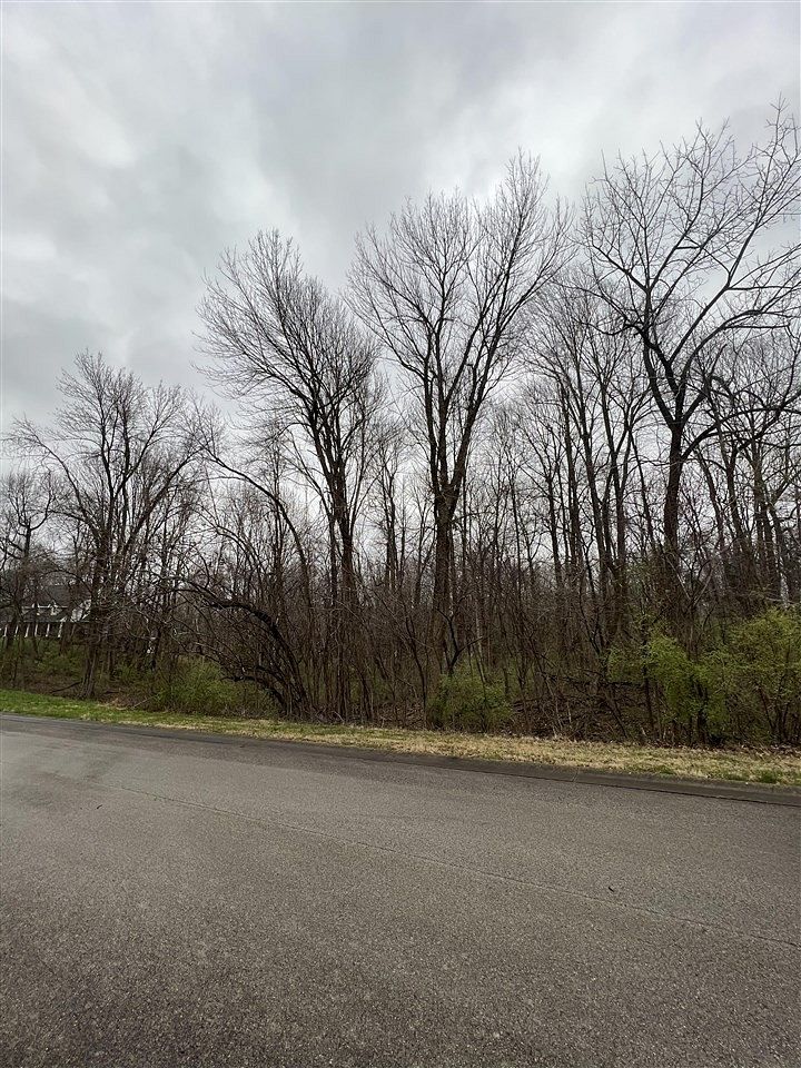 0.82 Acres of Residential Land for Sale in Glasgow, Kentucky