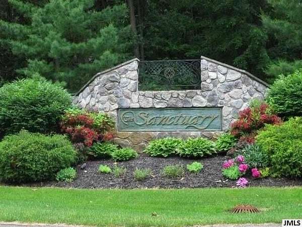 2.3 Acres of Residential Land for Sale in Jackson, Michigan