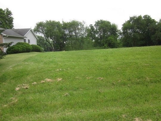 0.37 Acres of Residential Land for Sale in Lake Summerset, Illinois
