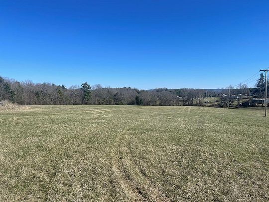 8.6 Acres of Commercial Land for Sale in Hillsville, Virginia
