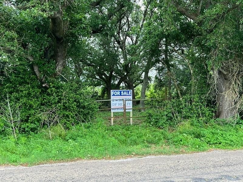 80 Acres of Agricultural Land for Sale in Anahuac, Texas