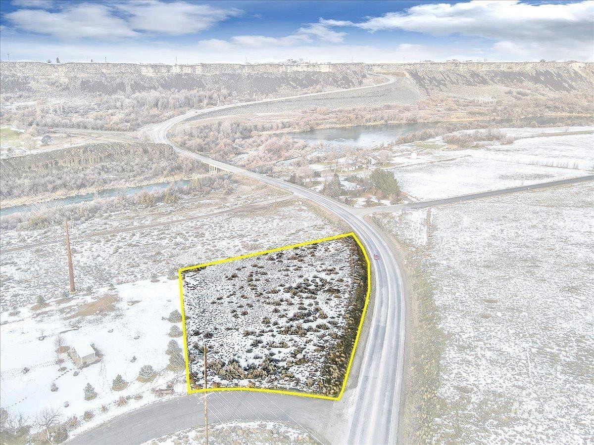 1.3 Acres of Residential Land for Sale in Buhl, Idaho