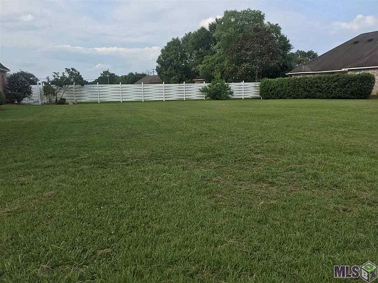 0.3 Acres of Residential Land for Sale in Denham Springs, Louisiana