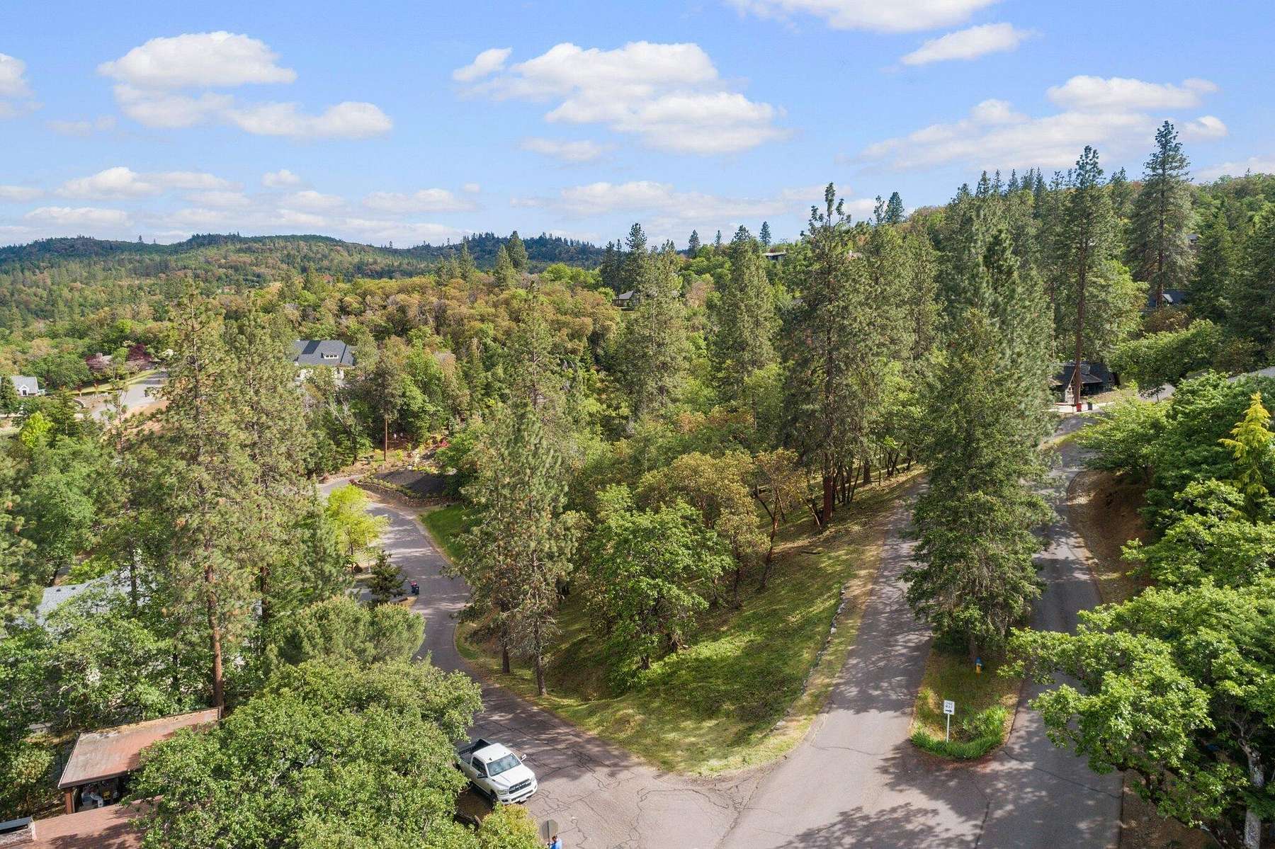 0.31 Acres of Residential Land for Sale in Jacksonville, Oregon
