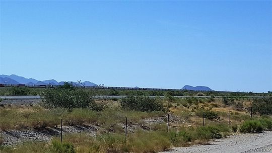 26 Acres of Commercial Land for Sale in Kingman, Arizona