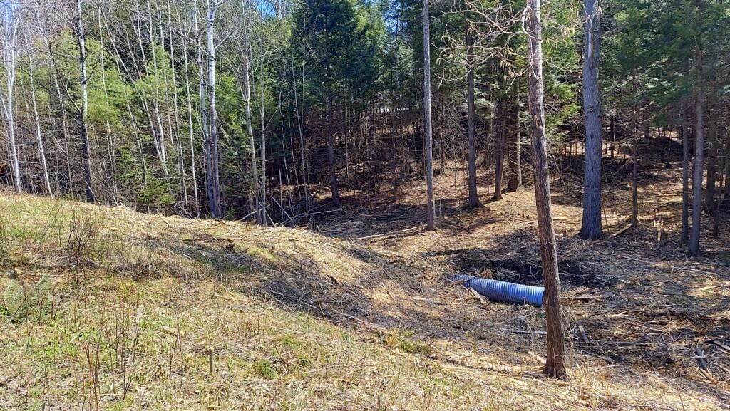 1 Acre of Residential Land for Sale in Farmington, Maine