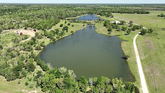 979 Acres of Land for Sale in Ledbetter, Texas