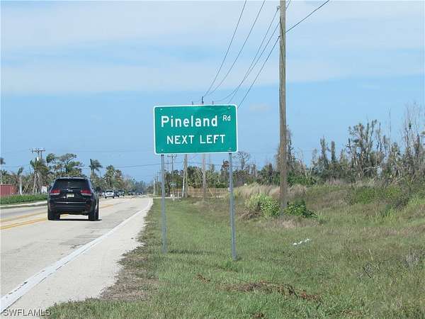102 Acres of Land for Sale in Bokeelia, Florida
