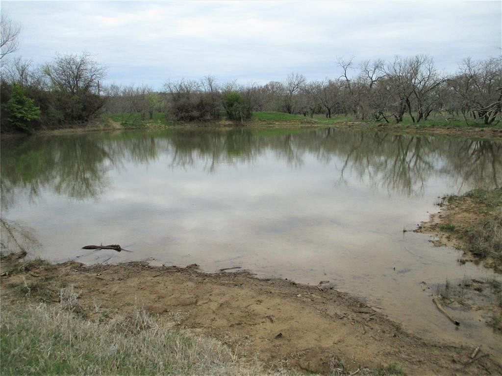 18 Acres of Land for Sale in Jacksboro, Texas