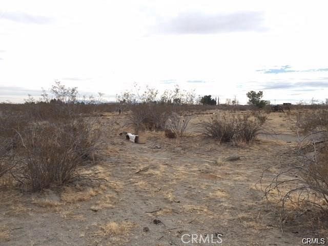 2.5 Acres of Residential Land for Sale in Phelan, California