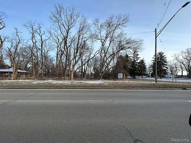 0.49 Acres of Commercial Land for Sale in Waterford, Michigan