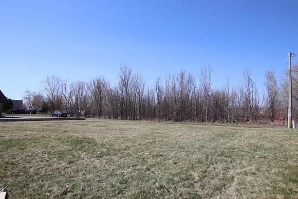 2.2 Acres of Improved Commercial Land for Sale in Fond du Lac, Wisconsin