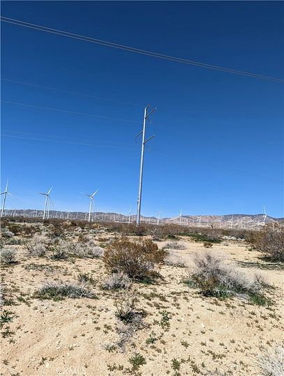 5.1 Acres of Land for Sale in Mojave, California