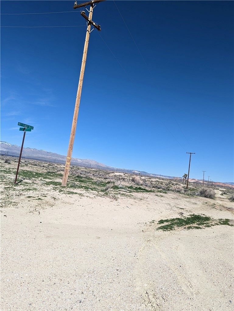 2.5 Acres of Land for Sale in Rosamond, California