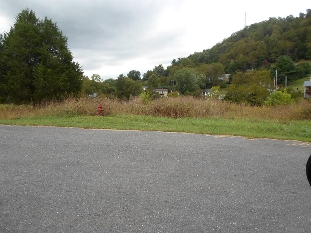 1.5 Acres of Residential Land for Sale in Lebanon, Virginia