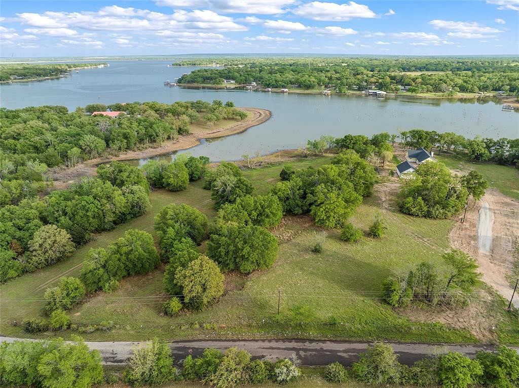 1.2 Acres of Residential Land for Sale in Thornton, Texas