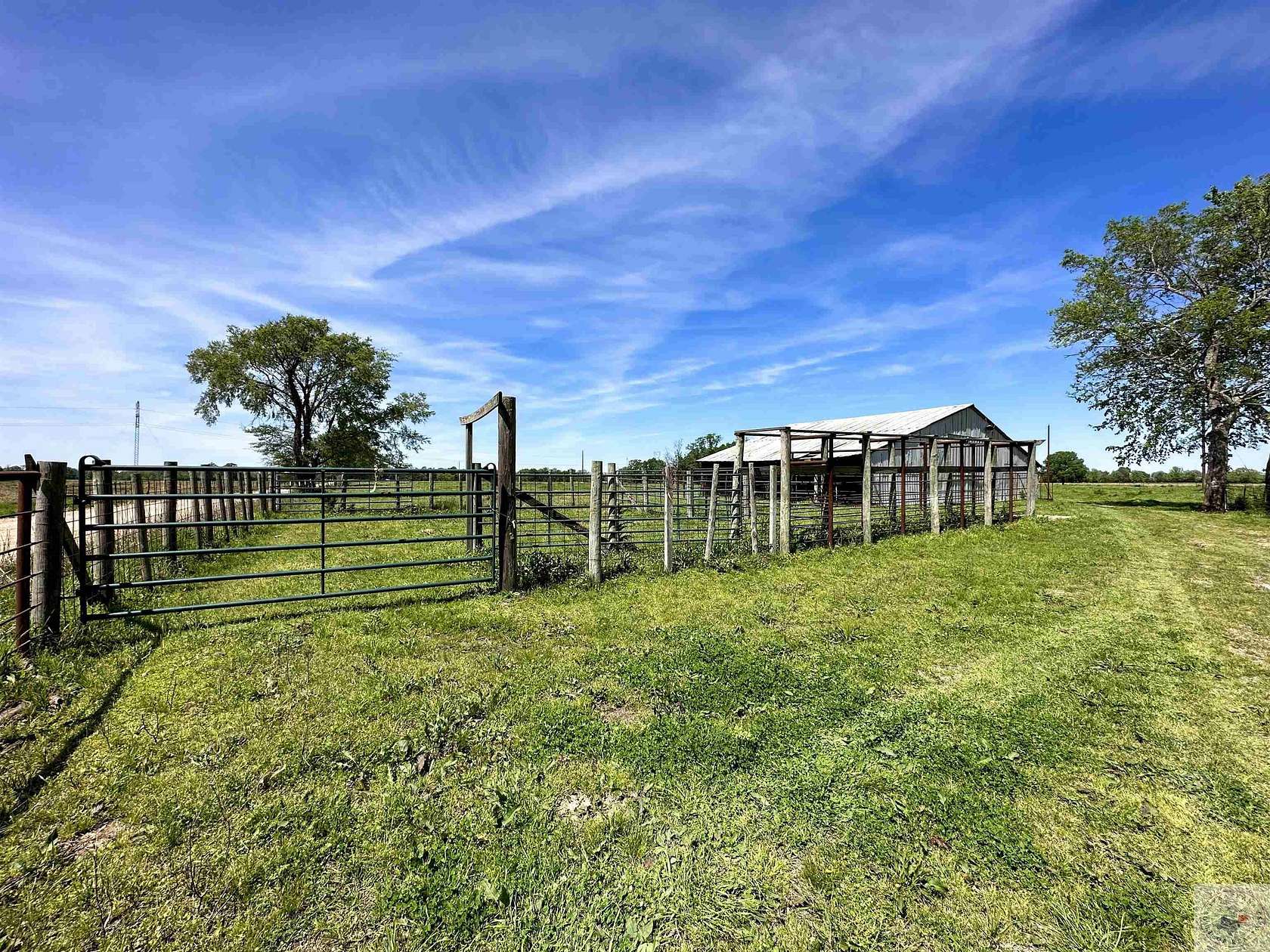 57 Acres of Land for Sale in Avery, Texas