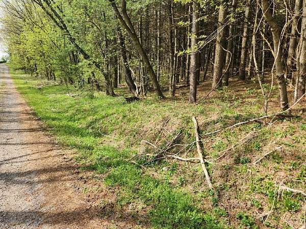 7.43 Acres of Residential Land for Sale in Rural Retreat, Virginia