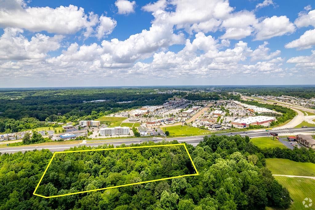 11 Acres of Mixed-Use Land for Sale in Jackson, Tennessee