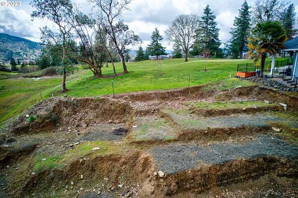 0.17 Acres of Residential Land for Sale in Sutherlin, Oregon