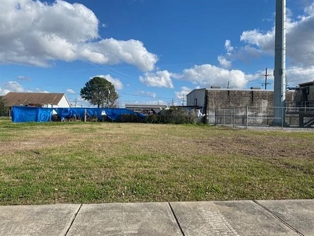 Commercial Land for Sale in Chalmette, Louisiana