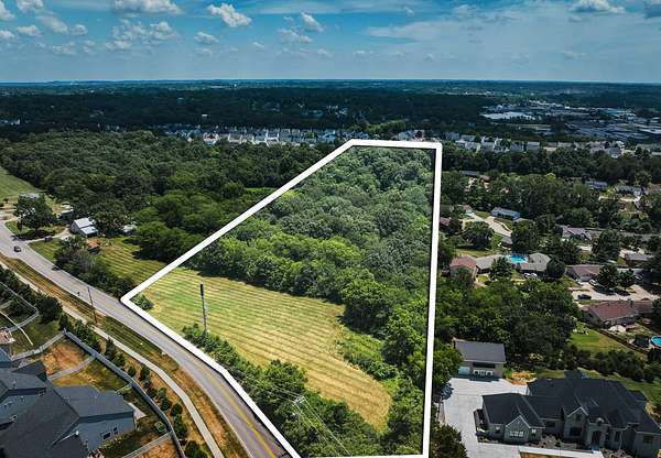 10 Acres of Land for Sale in St. Louis, Missouri