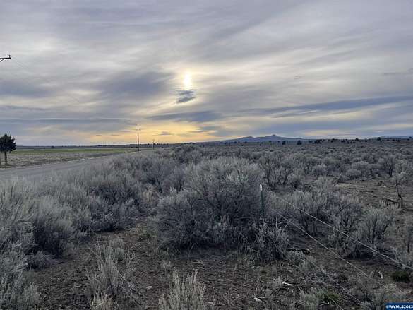153 Acres of Recreational Land & Farm for Sale in Summer Lake, Oregon