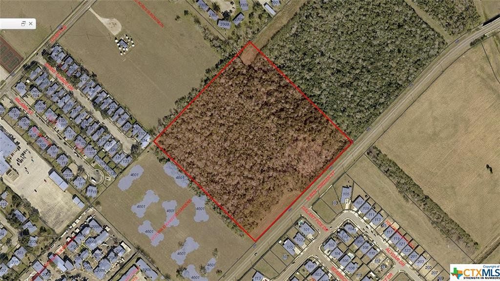 15.7 Acres of Land for Sale in Victoria, Texas