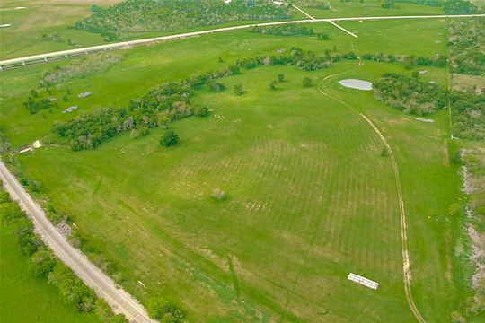 99.8 Acres of Land for Sale in Corsicana, Texas