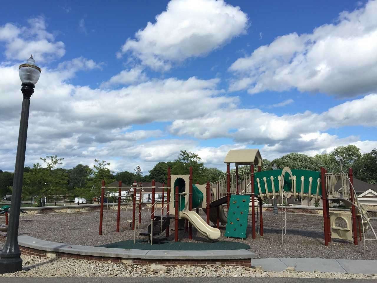 0.29 Acres of Residential Land for Sale in Deerfield, Wisconsin