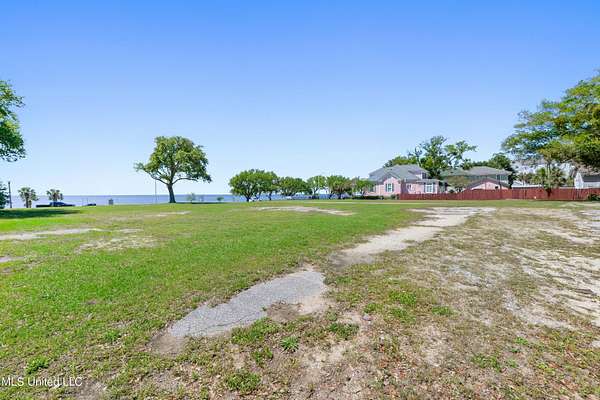1.5 Acres of Mixed-Use Land for Sale in Biloxi, Mississippi